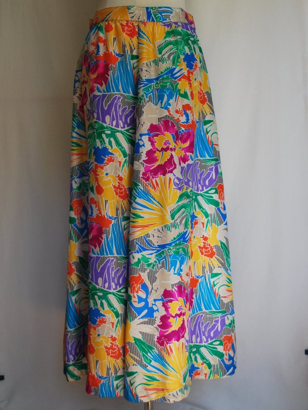 Regina Porter Vintage 100% Silk Skirt | Rainbow Floral | Medium